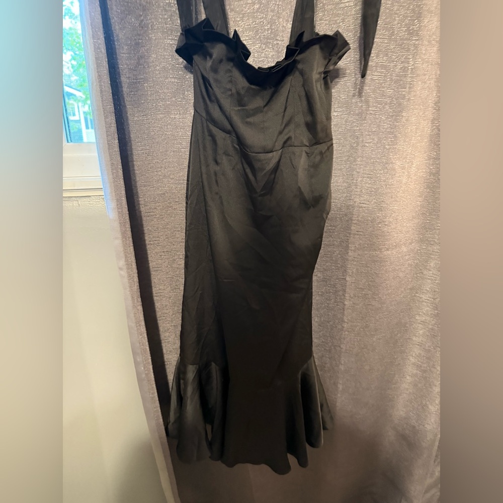 Black strap tie trumpet Lulu dress